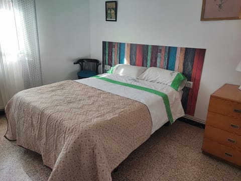 Apartamento familiar con Wifi Apartment in Berguedà