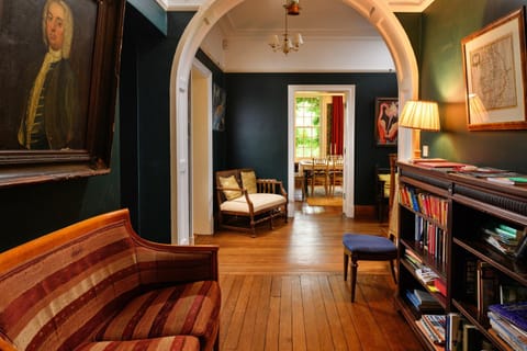 Library, Decorative detail, Seating area