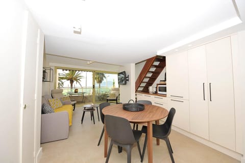 le panoramer Apartment in Cannes