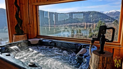 Grande Cabane du Lac Chalet in Auvergne-Rhône-Alpes