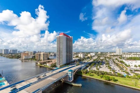 Hyde Beach House Luxury Condo-Resort 1204 condo Apartment in Hollywood Beach