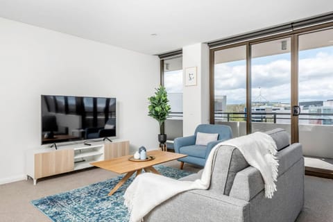 Amazing View In Large Apartment Barton ACT Apartment in Canberra