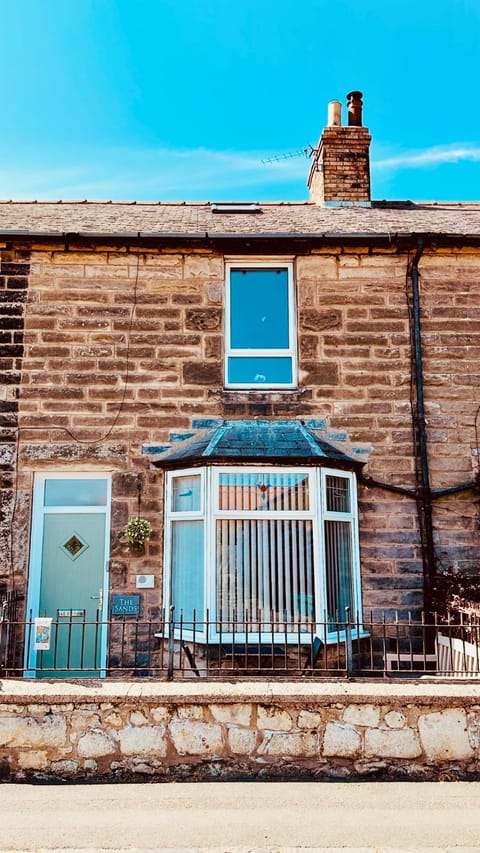 Property building, Garden, Seating area