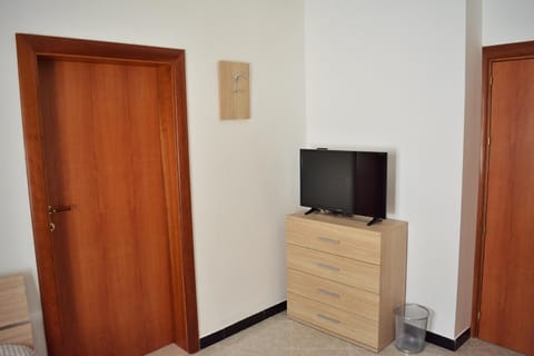 TV and multimedia, Photo of the whole room