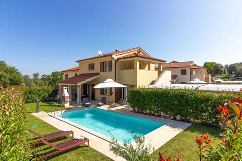 Luxury villa Banjole with private pool 200m from the beach - WiiBuk Villa in Banjole