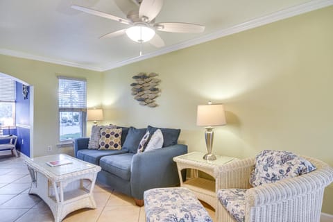 Vibrant Resort Condo with Dedicated Beach Access Condominio in Indian Shores