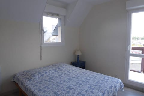 REF 088 Appartement T2 vue port Crouesty proche commerces Apartment in Arzon