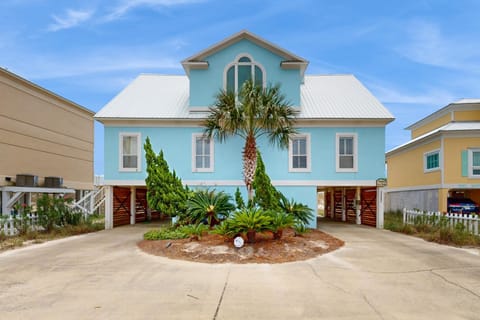 Beach Paradise House in West Beach