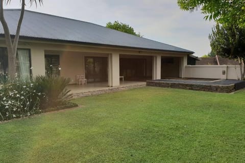 April House Apartment in KwaZulu-Natal