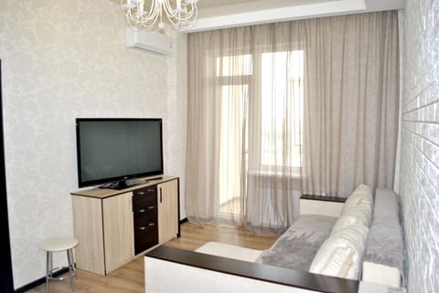 Апартаменти на Марсельській 35, Увага! завжди є WiFi, вода, ліфт Apartment in Odessa