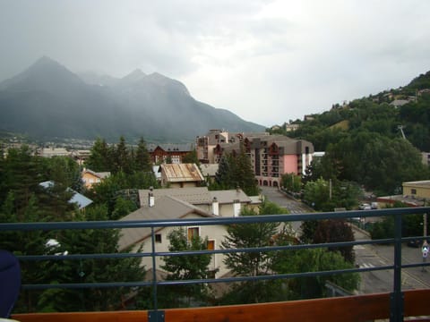 Day, Balcony/Terrace, Mountain view