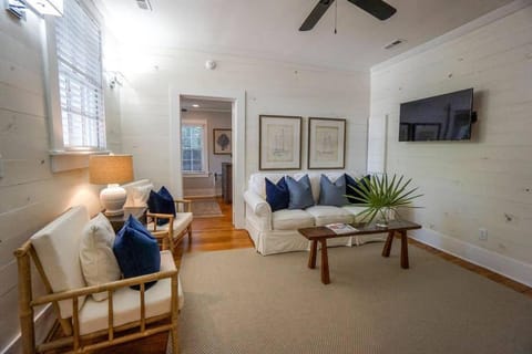 Cottage On Carteret in the Heart of Downtown Beaufort Maison in Beaufort