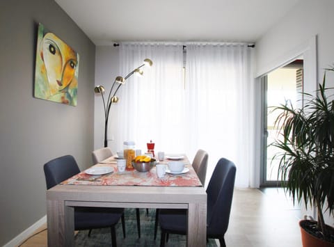 Cozy Home · Cozy Home · Nice apartment w/pool and private terrace Condo in Mataró