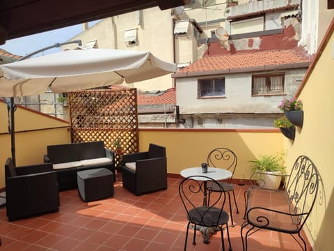 Day, Balcony/Terrace, Seating area