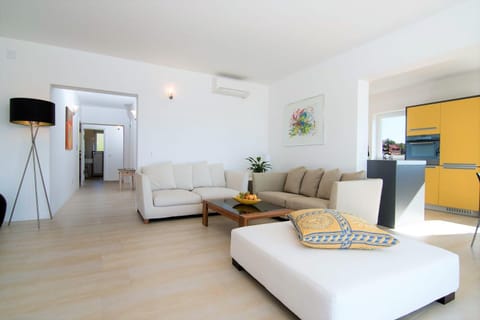 My-Summerlodge-Lemon Apartment in Rijeka