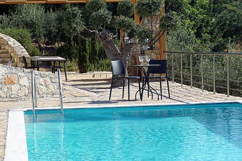 Balcony/Terrace, Swimming pool