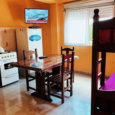 Communal lounge/ TV room, TV and multimedia, Kitchen or kitchenette, minibar, oven