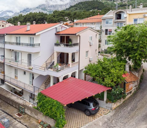 Iva Apartment Condo in Makarska