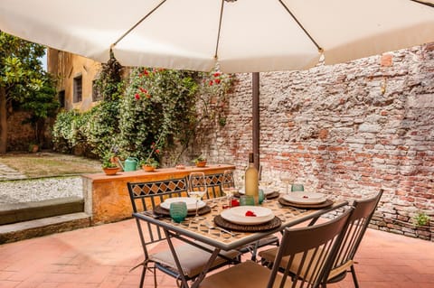 Garden, Balcony/Terrace, Breakfast, Lunch