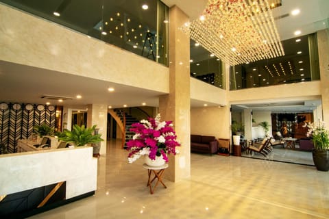 Communal lounge/ TV room, Living room, Lobby or reception, Seating area