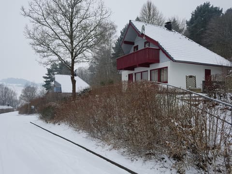 Property building, Winter