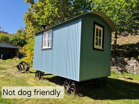 Craskie Glamping Pods Nature lodge in Scotland