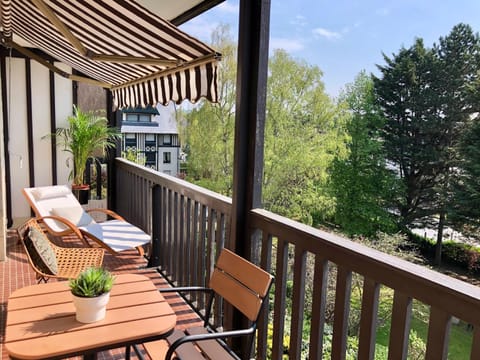 Balcony/Terrace, Garden view