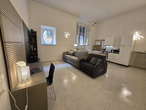 TV and multimedia, Kitchen or kitchenette, Living room, Seating area, Dining area, pet friendly, stove