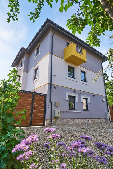 Property building, Facade/entrance, Street view