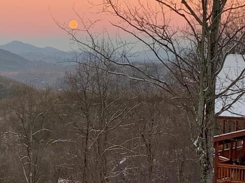 Majestic View Lodge #426 House in Sevier County