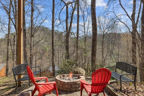 A Tranquility Den #210 House in Pigeon Forge