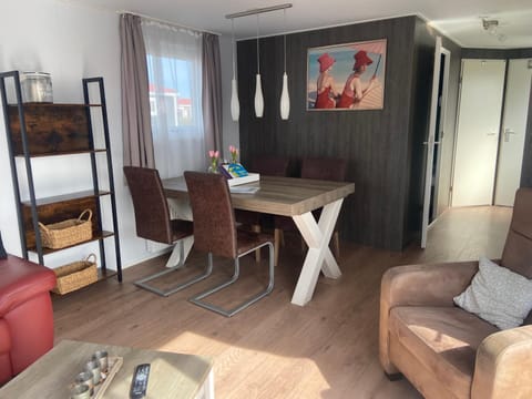 Chalet Oceanside Zeeland Apartment in Zeeland, Netherlands