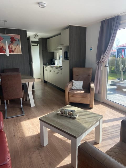 Chalet Oceanside Zeeland Apartment in Zeeland, Netherlands
