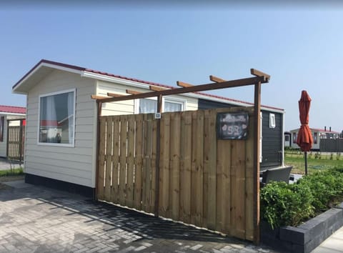 Chalet Oceanside Zeeland Apartment in Zeeland, Netherlands
