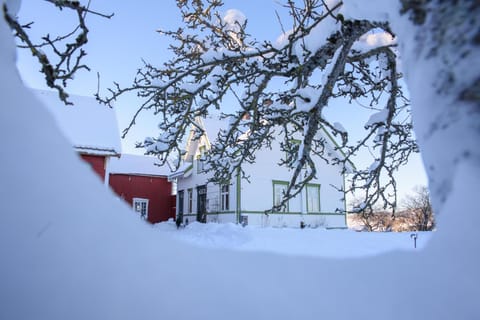 Strømnes - Oldefars gjestehus Inderøy Bed and Breakfast in Trondelag