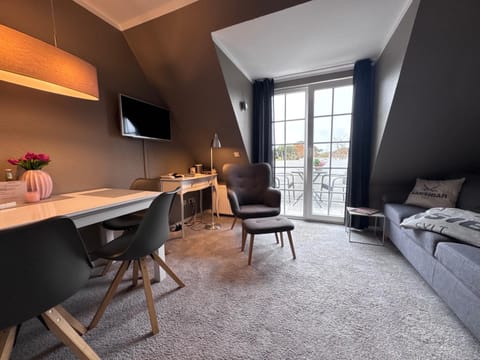 Balcony/Terrace, Living room, Dining area