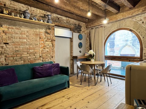 Living room, Seating area, Dining area, City view, kitchen