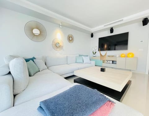 Puente Romano Luxury Villa 10px Apartment in Marbella