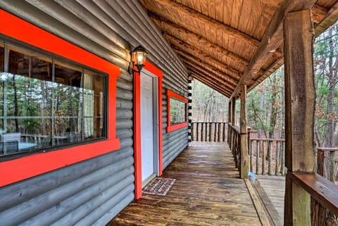 Broken Bow Log Cabin with Fire Pit, Pond, and Deck! House in Oklahoma