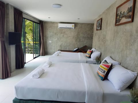 Laemsai Resort Resort in Thep Krasatti