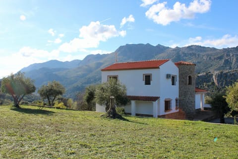 Apartamentos Cedro Alto Condo in Sierra de Cádiz