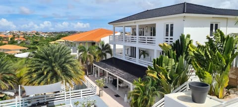 B1 APARTMENT with Balcony at JAN THIEL Curacao Eigentumswohnung in Jan Thiel