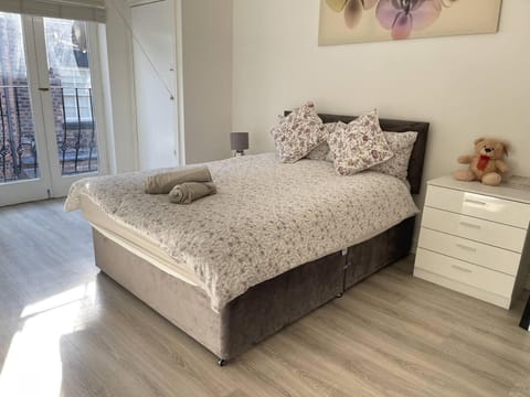 Liverpool City Stays - Economy Room Close to city centre GG House in Liverpool