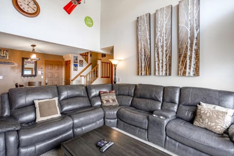 Snowdance Manor 403 Apartment in Keystone