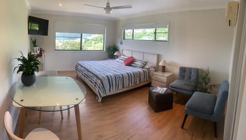 Island Views Bed and Breakfast in Airlie Beach