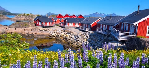 Property building, Day, Mountain view, Sea view