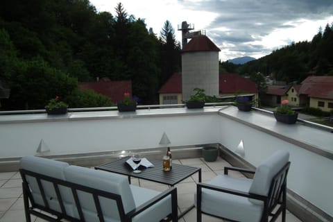 View (from property/room), Balcony/Terrace