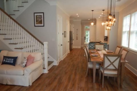 7 Canton Row Apartment in Beaufort
