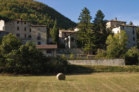 Property building, Natural landscape, Landmark view