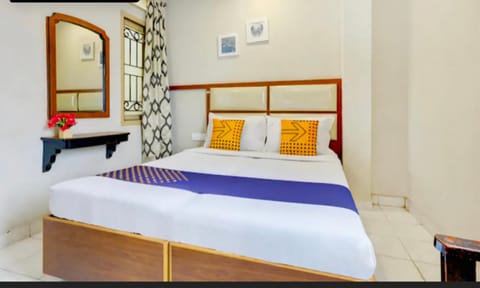 SAROVAR INN Hotel in Chennai